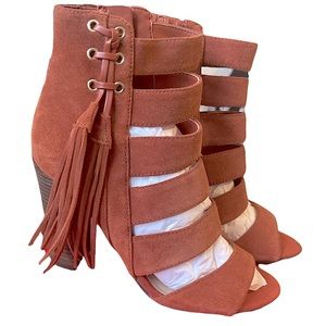 🛍️NEW GUESS Women's Suede Dress Sandals with Chunky Heel